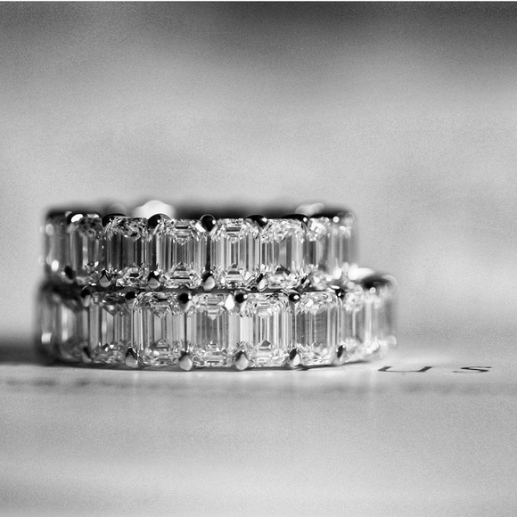 Men's 1CT Emerald Cut VVS Eternity Wedding Band 925 Ring - Picture 7 of 16